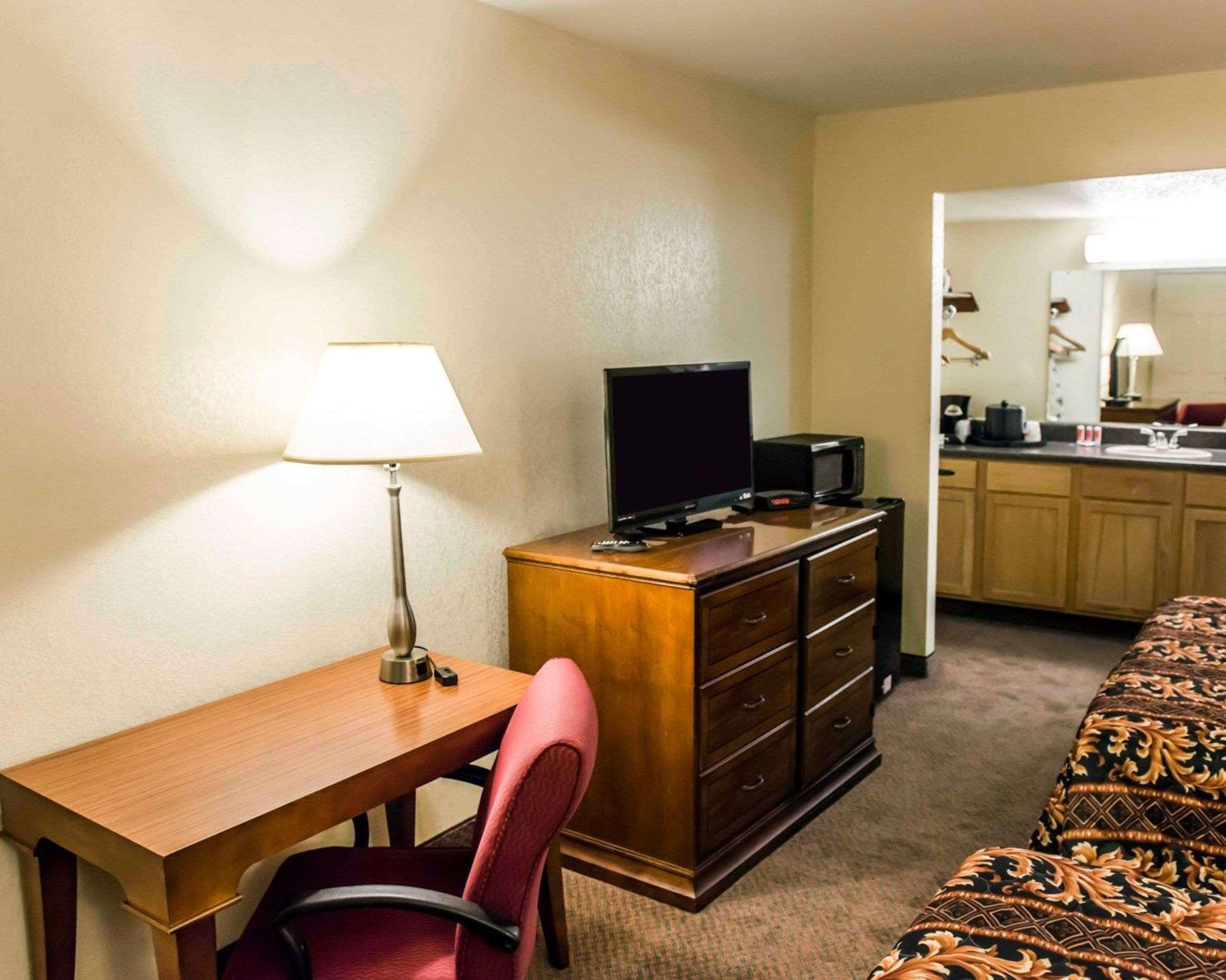 Econo Lodge Perry Eksteriør billede