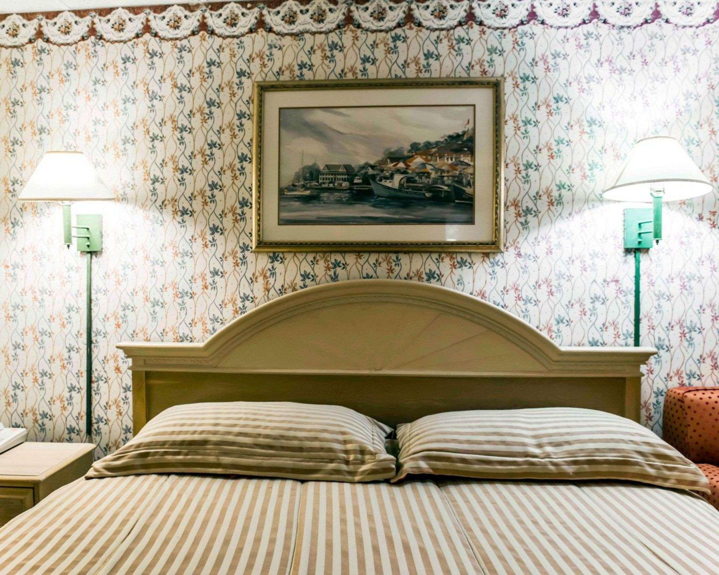 Econo Lodge Perry Eksteriør billede