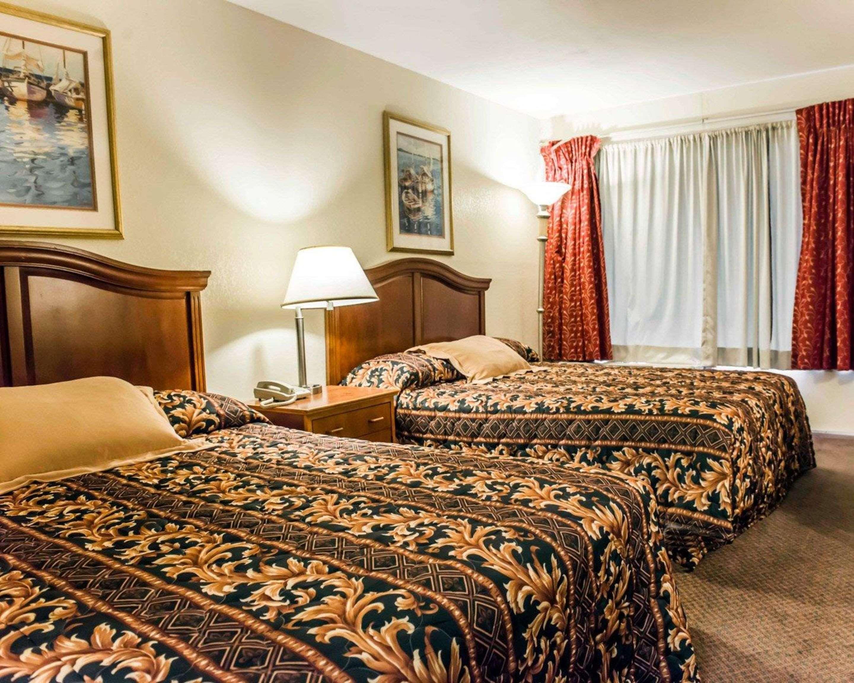 Econo Lodge Perry Eksteriør billede
