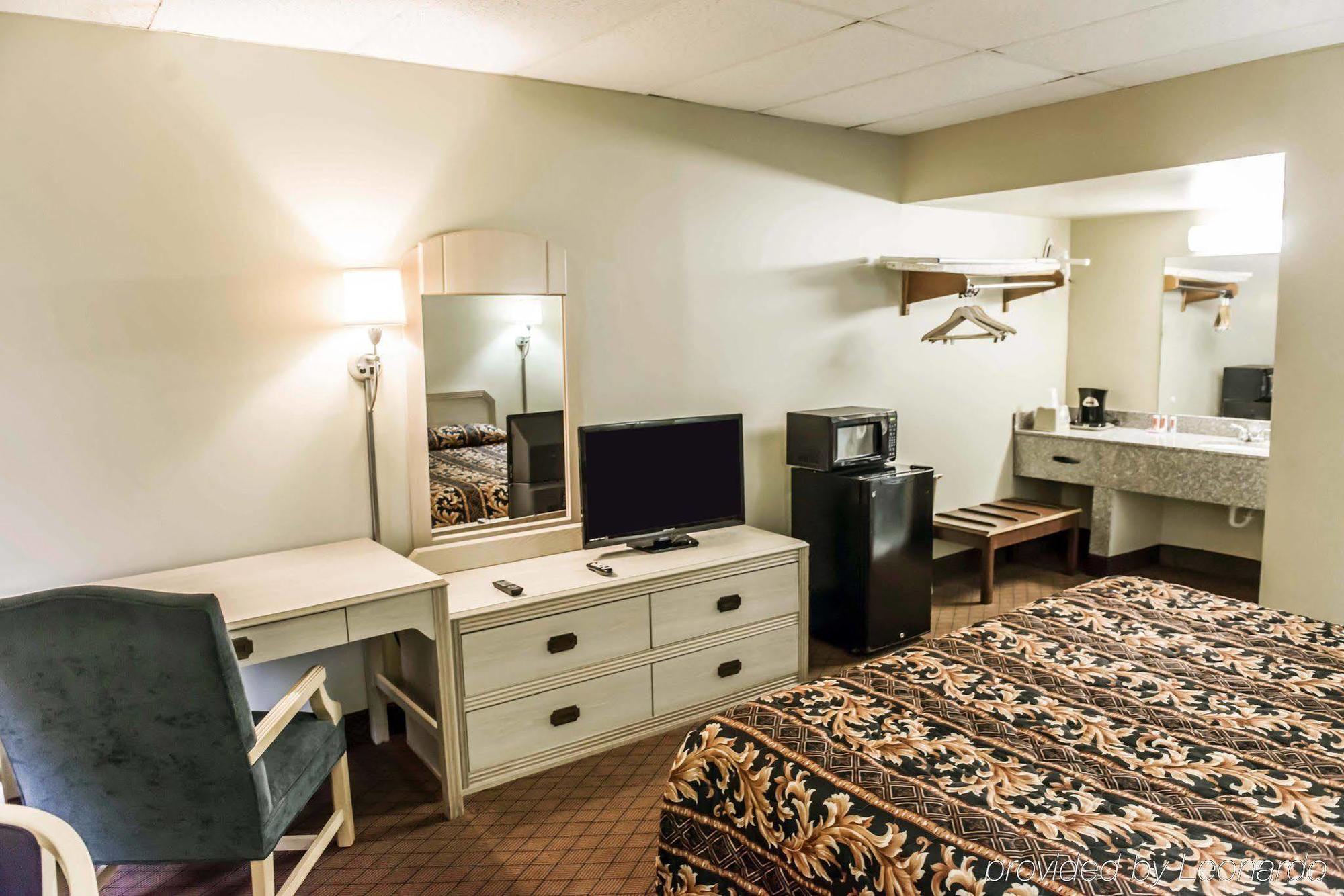 Econo Lodge Perry Eksteriør billede